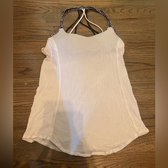 Lululemon Free To‎ Be Serene 2 In 1 Tank size 4 - Picture 1 of 6